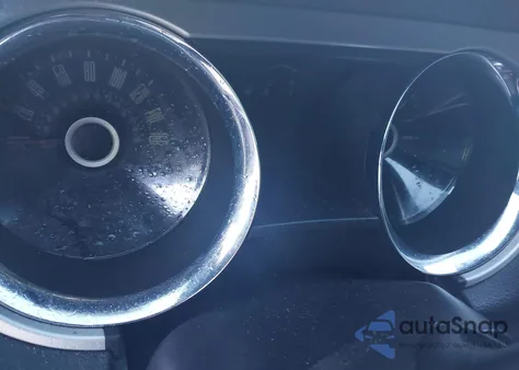 2014 Ford Mustang V6 from USA, damaged, VIN 1ZVBP8AM0E5281440